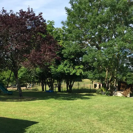 לינה וארוחת בוקר Au Mas Retz De Jade Chauvé