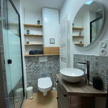 Au Mas Retz De Jade Bed & Breakfast *
