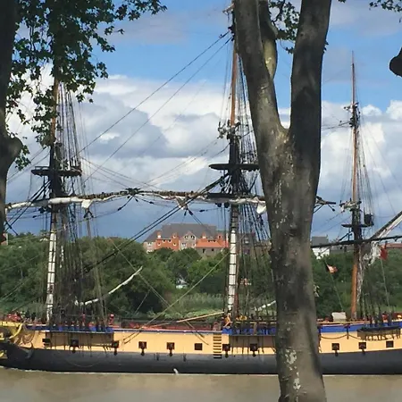 Au Mas Retz De Jade 3*