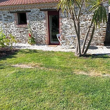 Bed and Breakfast Au Mas Retz De Jade 3*