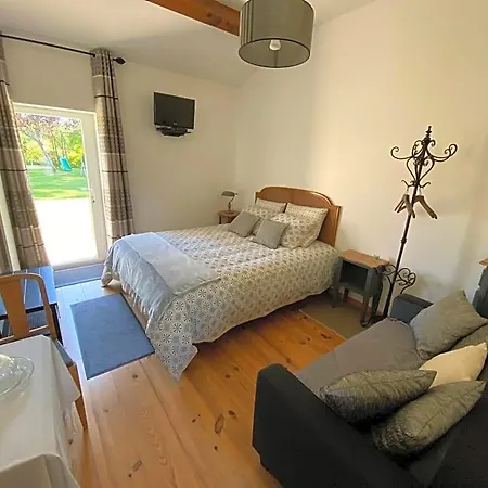 Bed and Breakfast Au Mas Retz De Jade 3*