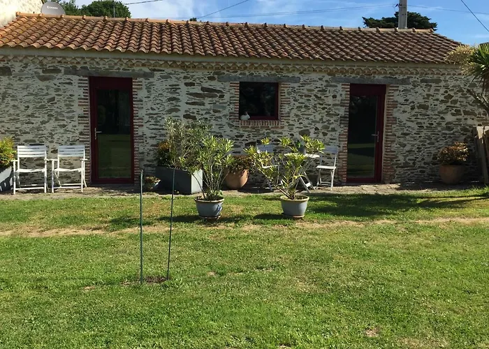 Au Mas Retz De Jade B&B